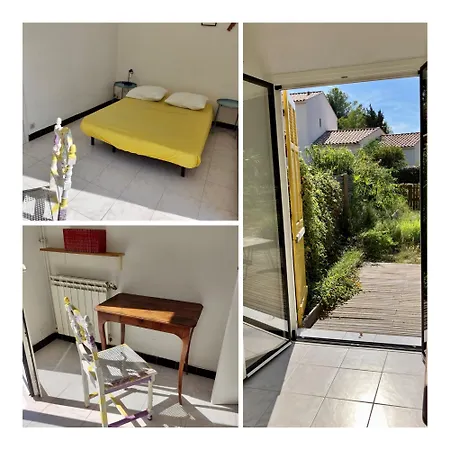 Holiday home Maison Bord De Hyeres