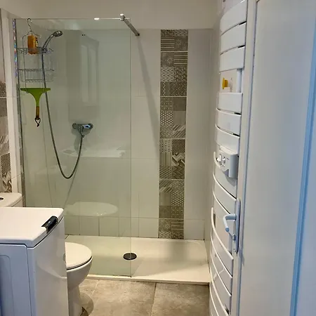 Maison Bord De Hébergement de vacances