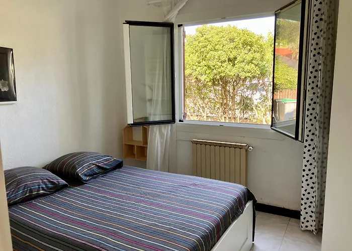 Maison Bord De 耶尔